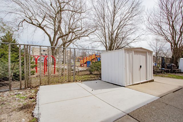 4852 Carol Street, Skokie, IL 60077