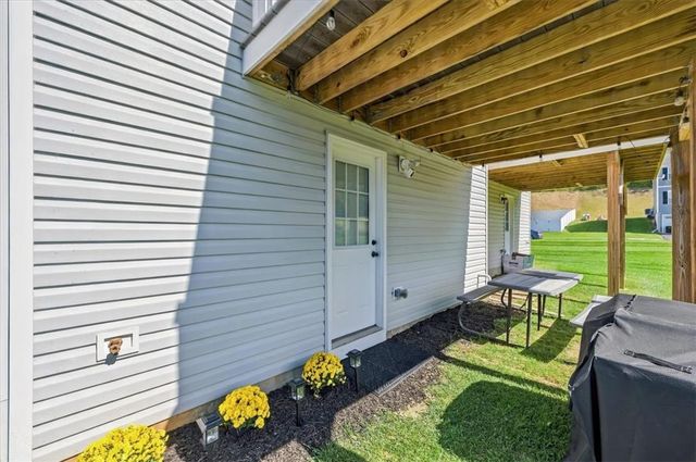 435 Levee Run Road, Allen Twp, PA 18067
