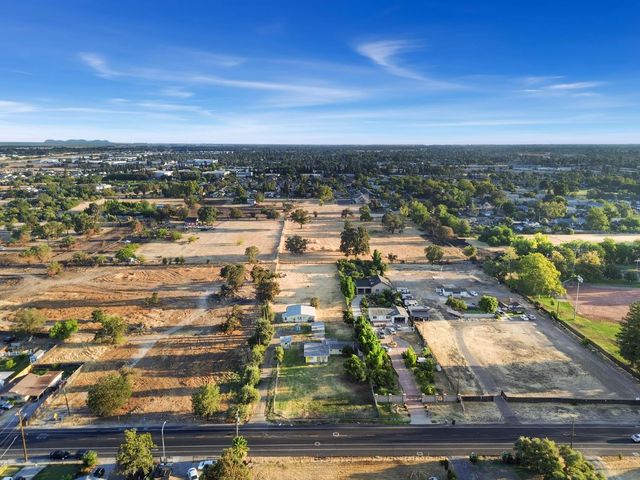 255 Silver Eagle Rd, Sacramento, CA 95838