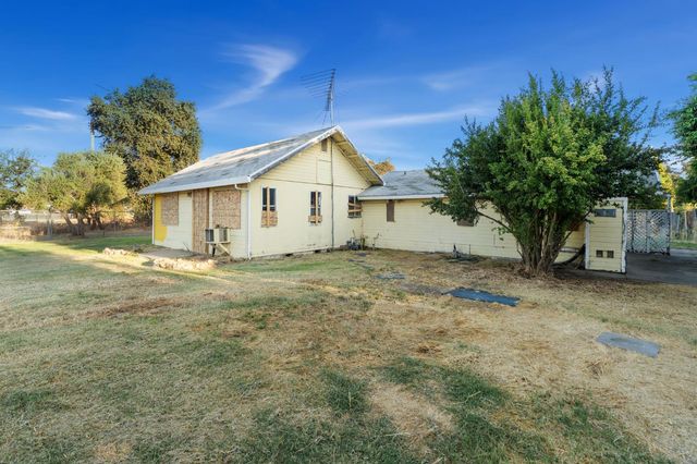 255 Silver Eagle Rd, Sacramento, CA 95838