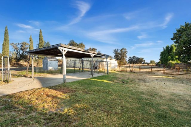 255 Silver Eagle Rd, Sacramento, CA 95838