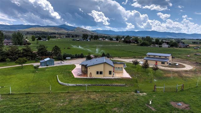 753 Heaven Bound Lane, Corvallis, MT 59828