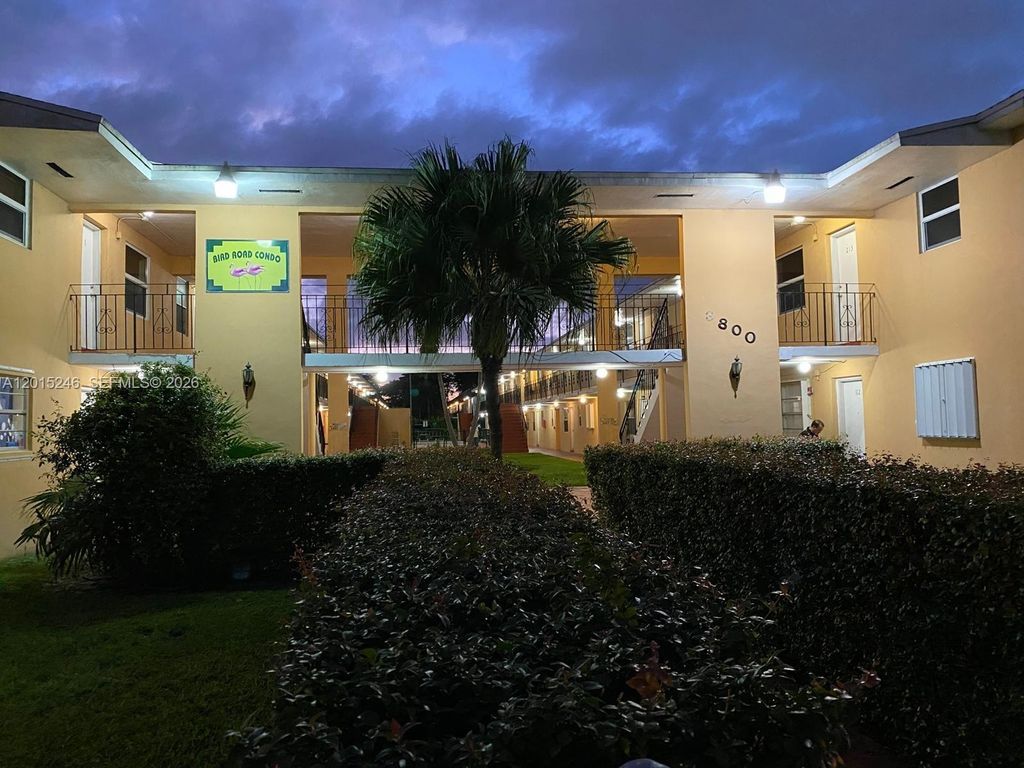 3800 SW 102nd Ave 118, Miami, FL 33165
