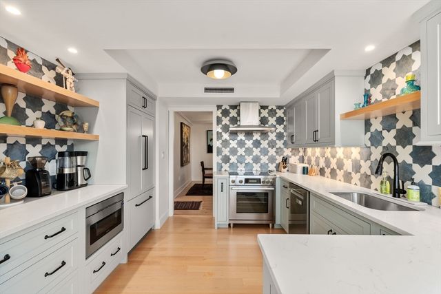 75-83 Cambridge Parkway E1202, Cambridge, MA 02142