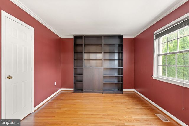 18 SOLITAIRE CT, Gaithersburg, MD 20878