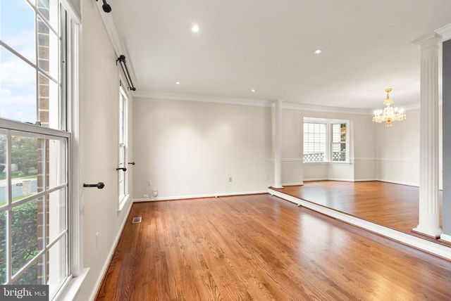 18 SOLITAIRE CT, Gaithersburg, MD 20878