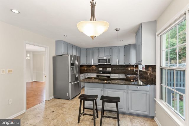 18 SOLITAIRE CT, Gaithersburg, MD 20878