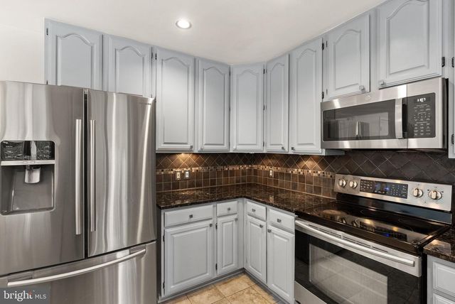 18 SOLITAIRE CT, Gaithersburg, MD 20878