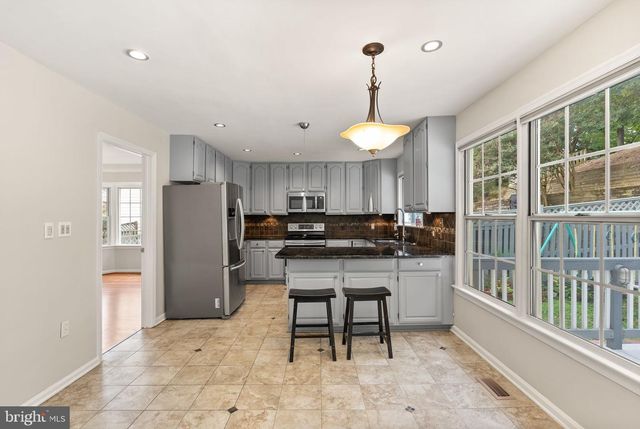 18 SOLITAIRE CT, Gaithersburg, MD 20878