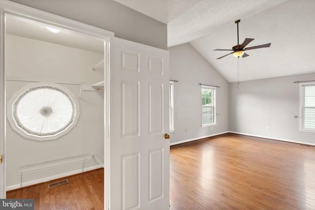 18 SOLITAIRE CT, Gaithersburg, MD 20878