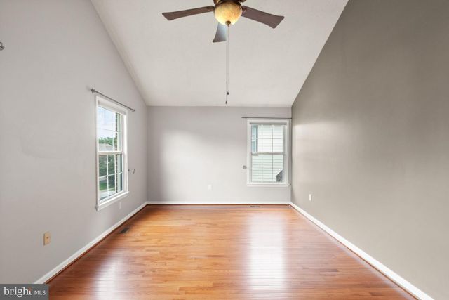 18 SOLITAIRE CT, Gaithersburg, MD 20878