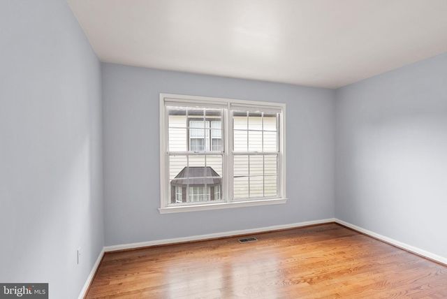 18 SOLITAIRE CT, Gaithersburg, MD 20878