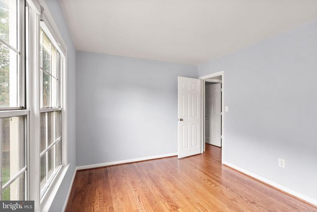 18 SOLITAIRE CT, Gaithersburg, MD 20878
