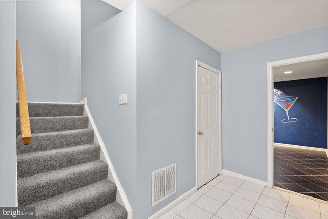 18 SOLITAIRE CT, Gaithersburg, MD 20878