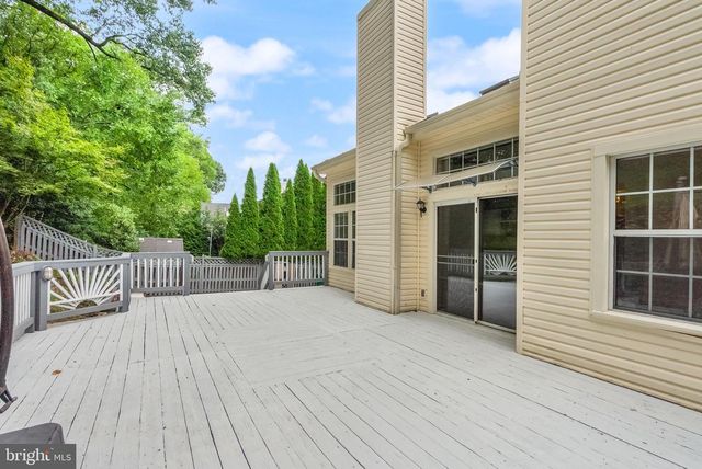 18 SOLITAIRE CT, Gaithersburg, MD 20878