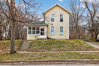 611 Oakhill Avenue, Jackson City, MI 49201