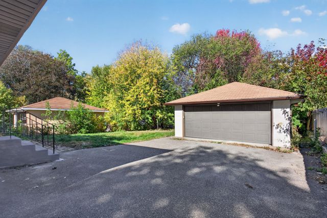 1031 Bayard Avenue, Saint Paul, MN 55102