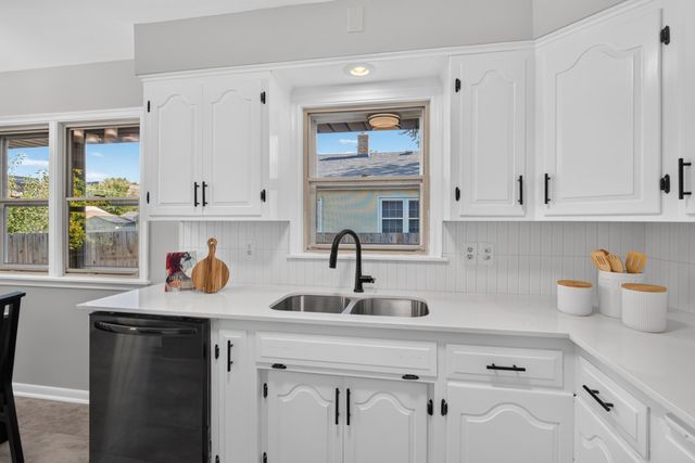 1031 Bayard Avenue, Saint Paul, MN 55102