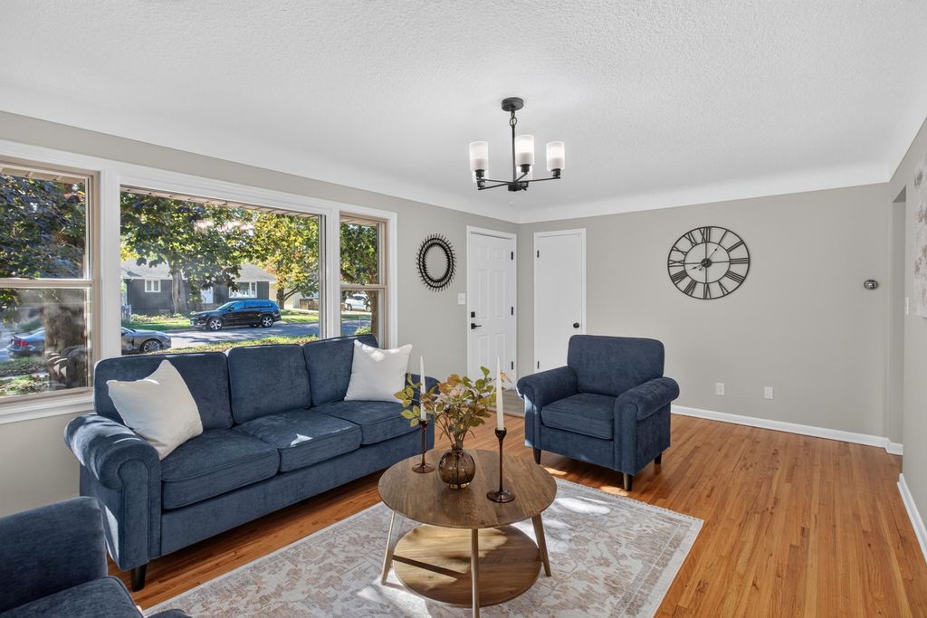 1031 Bayard Avenue, Saint Paul, MN 55102