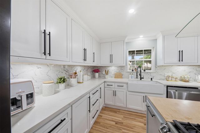 321 Reid Street, Houston, TX 77022