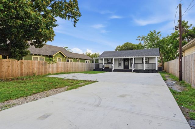 321 Reid Street, Houston, TX 77022