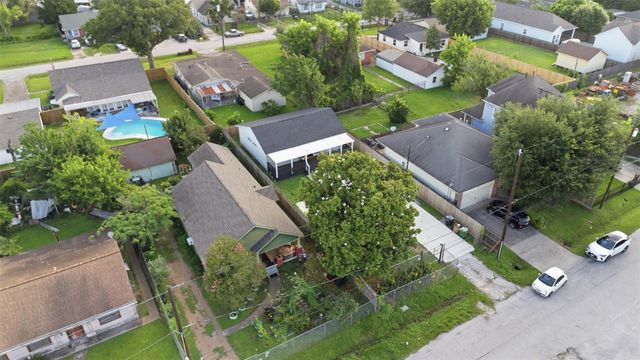 321 Reid Street, Houston, TX 77022