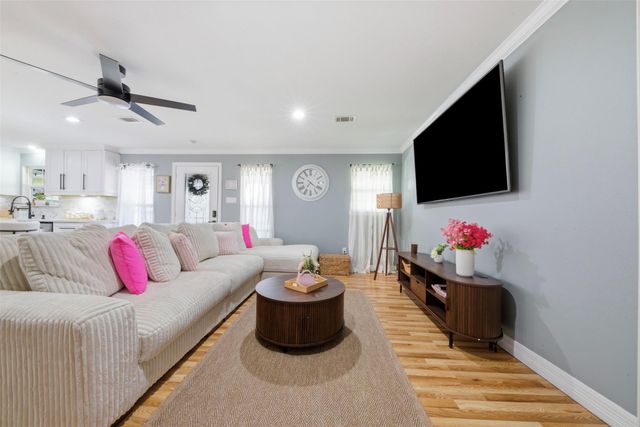 321 Reid Street, Houston, TX 77022