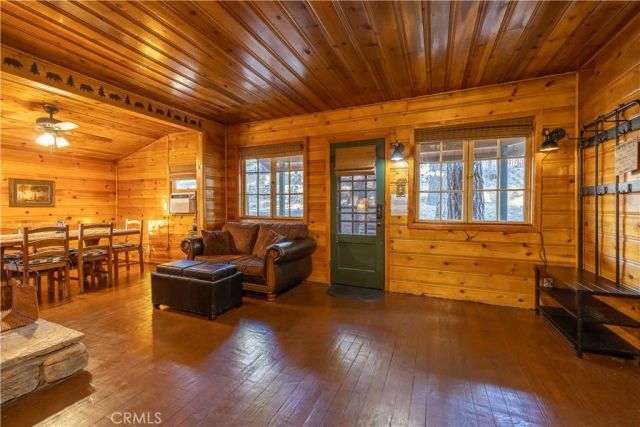 796 Silver Tip Drive, Big Bear Lake, CA 92315