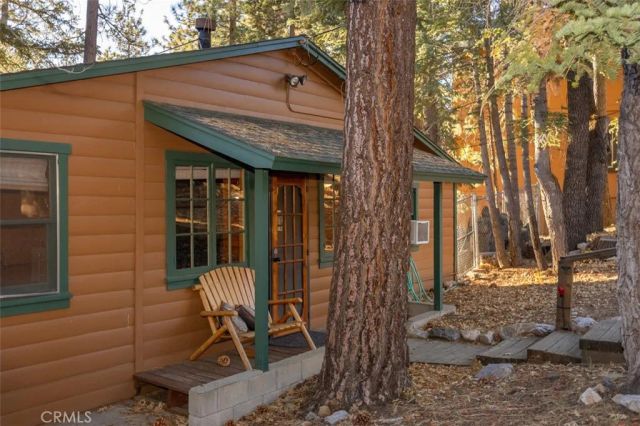 796 Silver Tip Drive, Big Bear Lake, CA 92315
