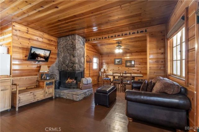 796 Silver Tip Drive, Big Bear Lake, CA 92315