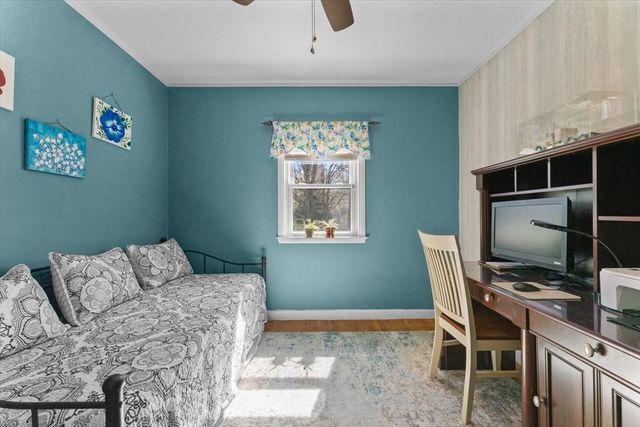 40 Tremont Ave, Taunton, MA 02780