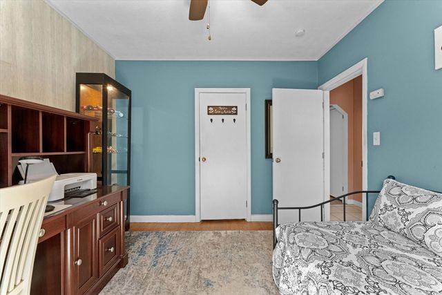 40 Tremont Ave, Taunton, MA 02780