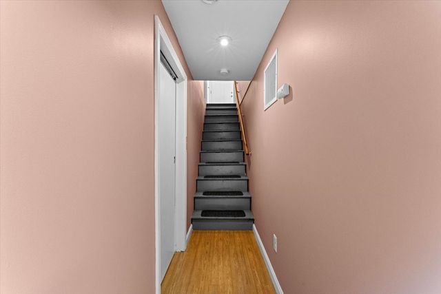 40 Tremont Ave, Taunton, MA 02780