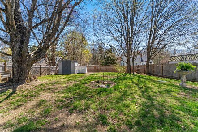 40 Tremont Ave, Taunton, MA 02780