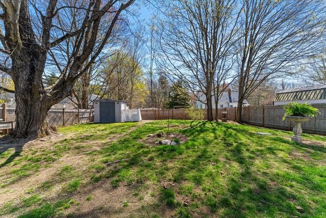 40 Tremont Ave, Taunton, MA 02780