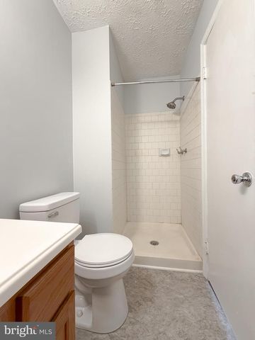 4160 LOG TEAL DR, Waldorf, MD 20603