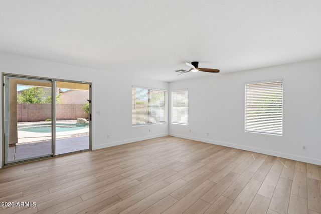 1851 W HIDDENVIEW Drive, Phoenix, AZ 85045
