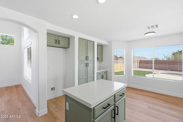 1851 W HIDDENVIEW Drive, Phoenix, AZ 85045
