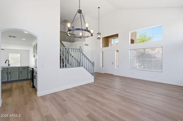 1851 W HIDDENVIEW Drive, Phoenix, AZ 85045