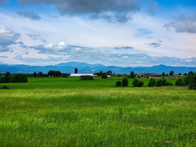 4376 VT-22A, Bridport, VT 05734