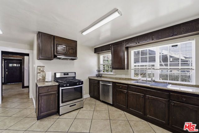 4020 Brighton Avenue, Los Angeles, CA 90062