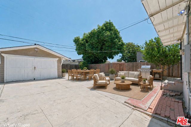 4020 Brighton Avenue, Los Angeles, CA 90062