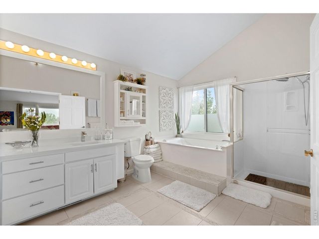 6686 Fairways Dr, Niwot, CO 80503