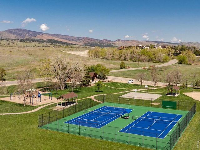 6686 Fairways Dr, Niwot, CO 80503