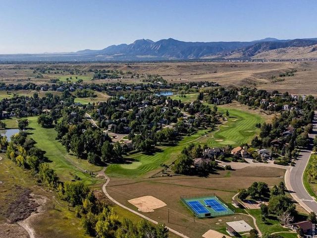 6686 Fairways Dr, Niwot, CO 80503