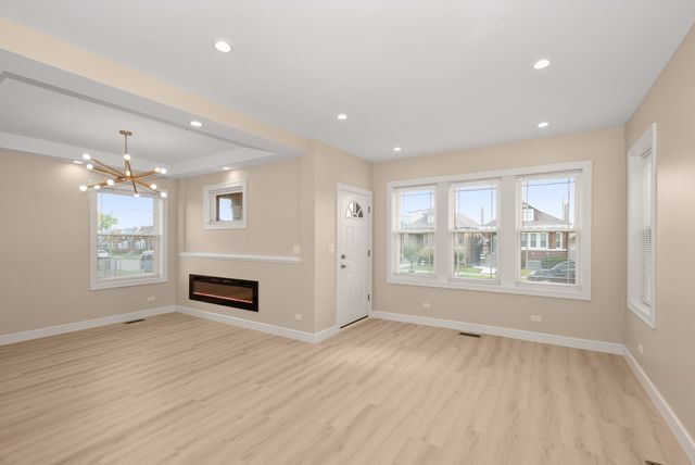 2848 N Mobile Avenue, Chicago, IL 60634