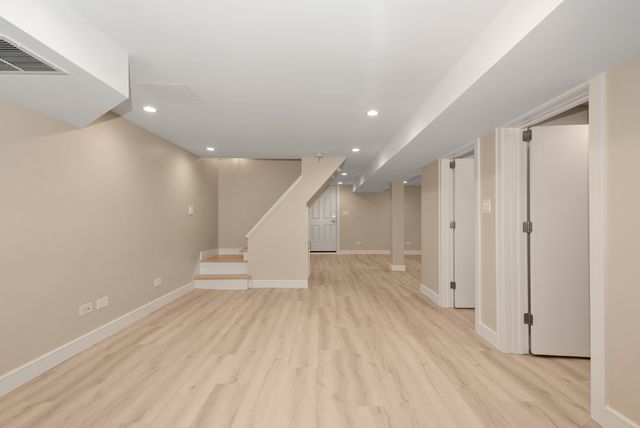 2848 N Mobile Avenue, Chicago, IL 60634