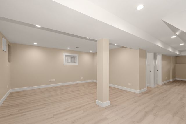 2848 N Mobile Avenue, Chicago, IL 60634