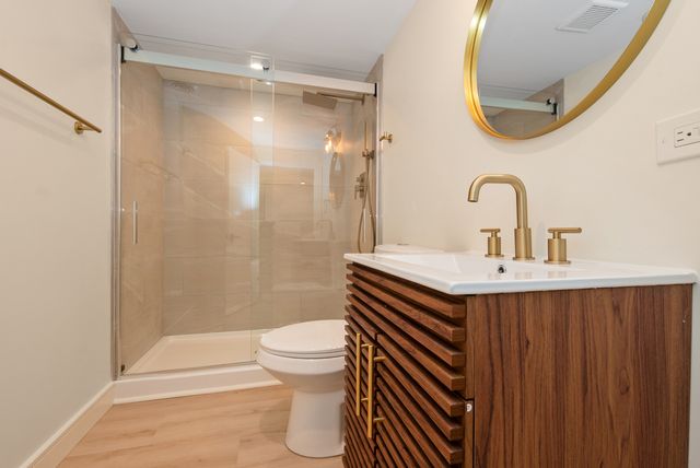 2848 N Mobile Avenue, Chicago, IL 60634