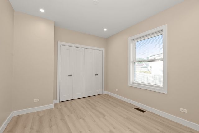 2848 N Mobile Avenue, Chicago, IL 60634